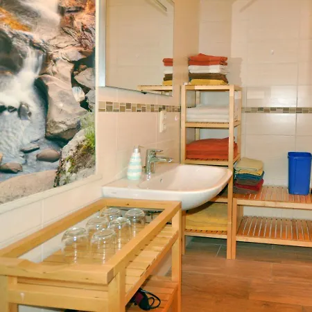 Steck Apartment *